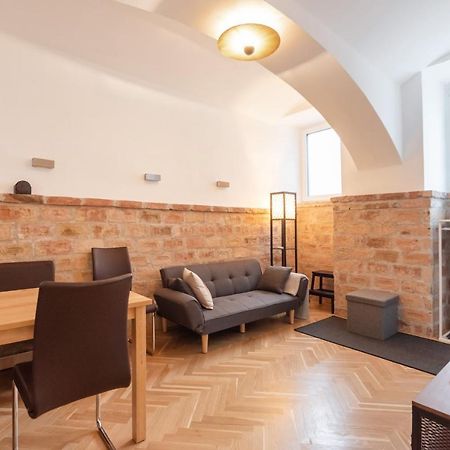 Apartamento Der Fuchsbau - Neu, kuschelig und zentral im Grünen Viena Exterior foto