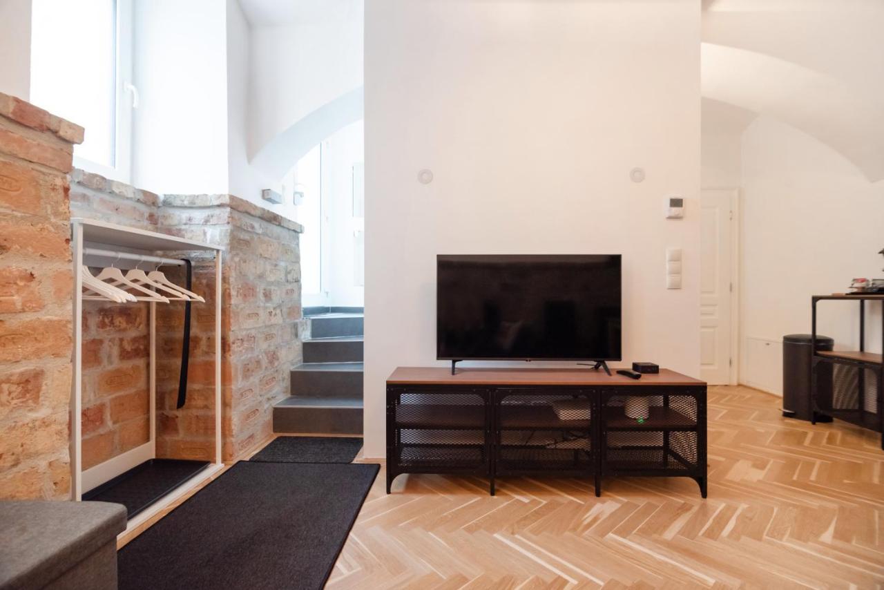 Apartamento Der Fuchsbau - Neu, kuschelig und zentral im Grünen Viena Exterior foto