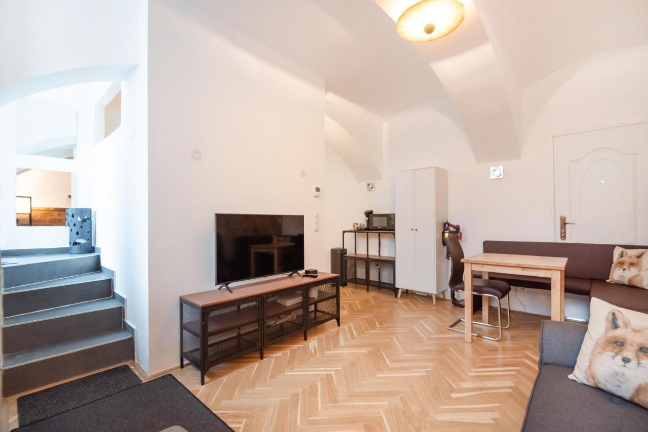 Apartamento Der Fuchsbau - Neu, kuschelig und zentral im Grünen Viena Exterior foto