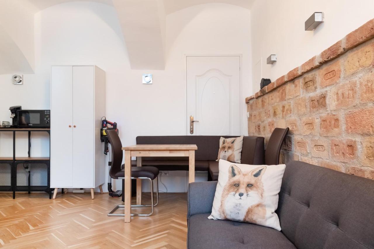 Apartamento Der Fuchsbau - Neu, kuschelig und zentral im Grünen Viena Exterior foto