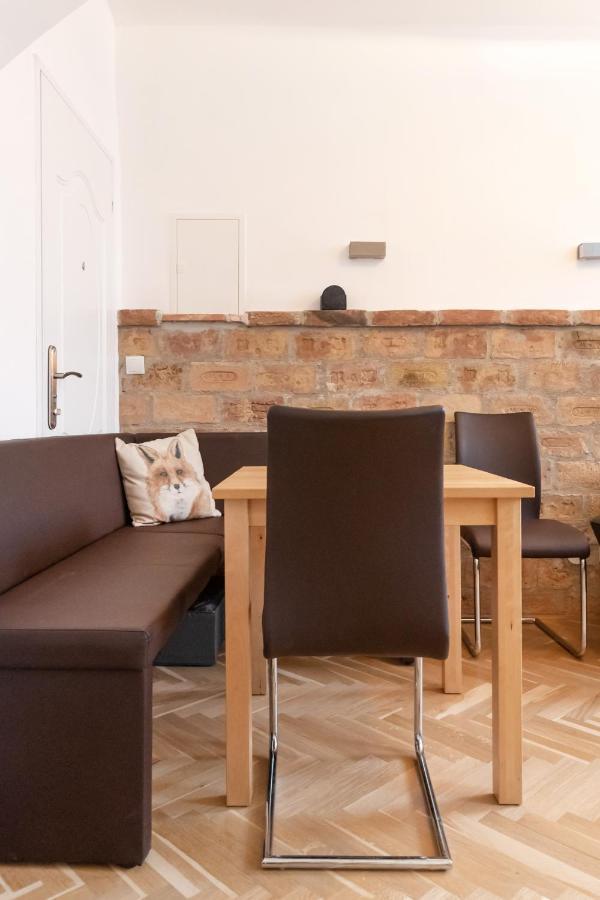 Apartamento Der Fuchsbau - Neu, kuschelig und zentral im Grünen Viena Exterior foto
