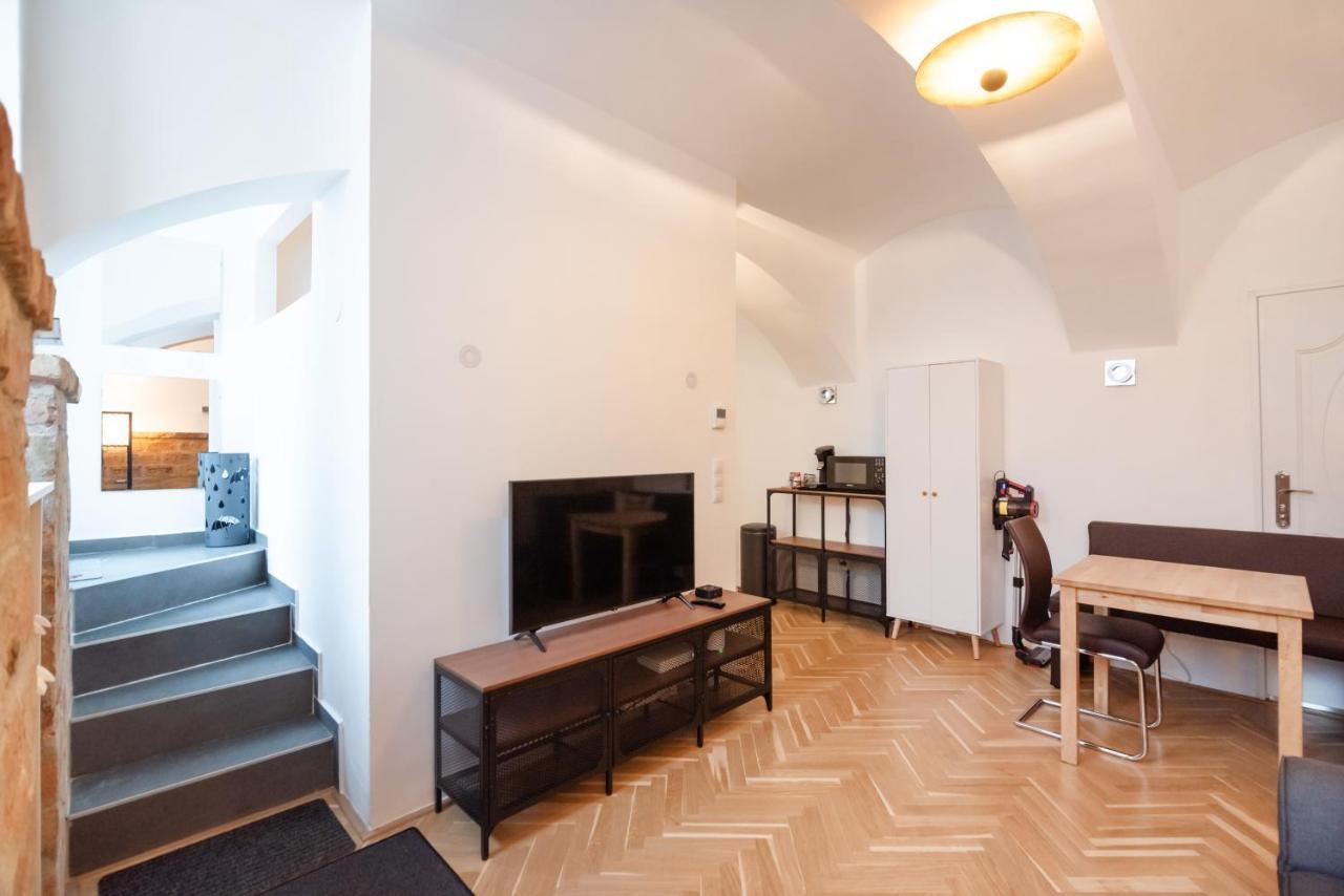 Apartamento Der Fuchsbau - Neu, kuschelig und zentral im Grünen Viena Exterior foto